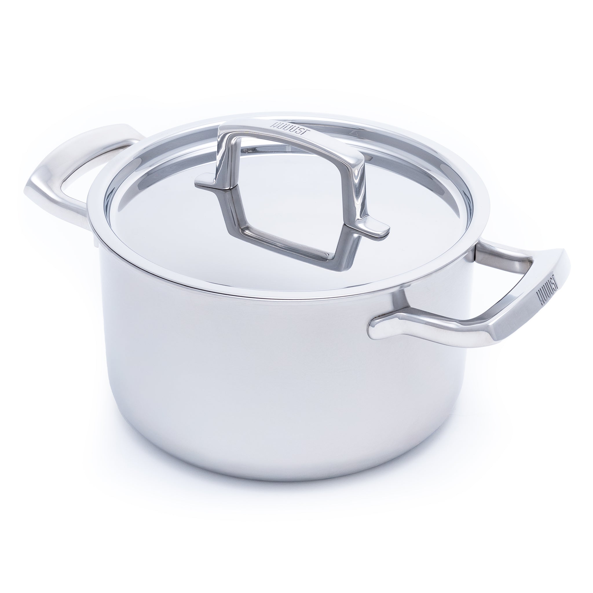 Nerezový vícevrstvý hrnec o průměru 20 cm, vhodný na všechny typy sporáků včetně indukce.