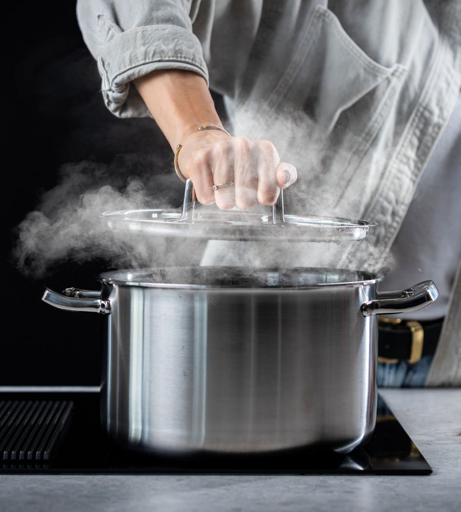 Vícevrstvá nerez huuust pro lepší vaření, rovnoměrný ohřev a dlouhou životnost